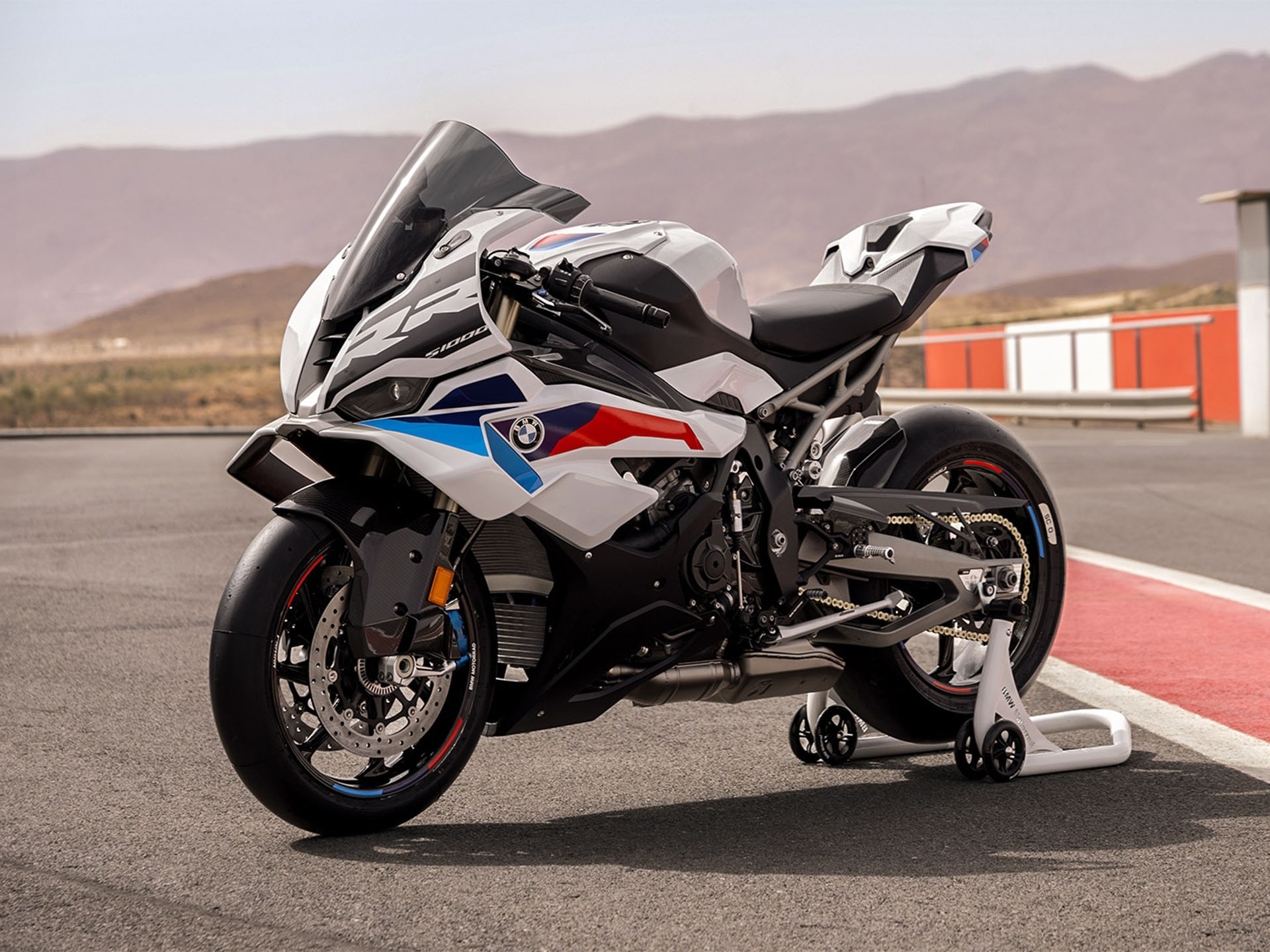 2025 BMW S 1000 XR
